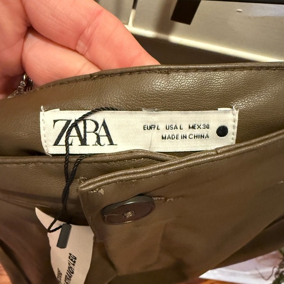 NWT Zara The Francoise Full Length Straight Leg Faux Leather Pants size L - Picture 2 of 6